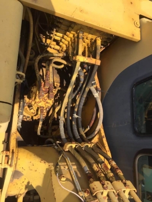 ขาย 785,000 KOMATSU  PC 120-6. เครื่องดี ปั้มดี ช่วงล่างดี โช่หน่า ไฟฟ้าครบ  ยังไม่ได้ใช้ในไทย พร้อมใช้งาน เอกสารอินวอยร์ รถอยู่ อยุธยา  090-772-3710 090-772-3708