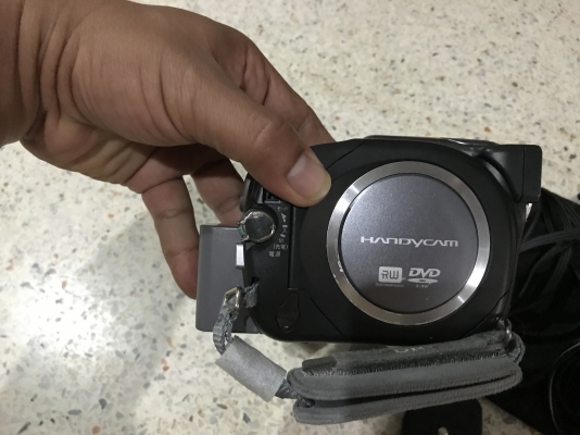 SONY DCR DVD403 บันทึกลงเเผ่น DVD เก่าญี่ปุ่นเเท้สภาพสวยใช้งานปกติ