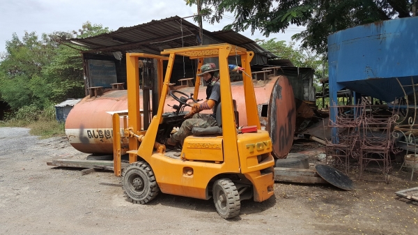 โฟล์คลิฟท์ โตโยต้า 1 ตันเบนซิน สภาพพร้อมใช้งาน