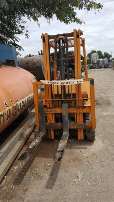 โฟล์คลิฟท์ โตโยต้า 1 ตันเบนซิน สภาพพร้อมใช้งาน