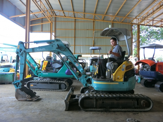 ขายรถขุด KUBOTA U30-3 สภาพพร้อมลุยงาน ชั่วโมงการทำงาน 3xxx ชั่วโมง ระบบไว เครื่องสวย ระบบหน้าจอครบ เก่านอกญี่ปุ่นแท้ ไม่เคยใช้งานในไทย มีเอกสารใบอินวอย ติดต่อเจ้าของโดยตรง: 096-5411713 หรือ 092-5768909 (เสี่ยบาส)