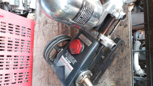 ปั้ม3สูบMaruyama เสื้อดำms-410S