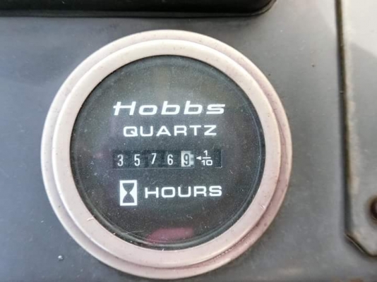 ขายรถขุด ยี่ห้อ: YANMAR แบบ: B37 (ขนาดเทียบเท่าPC35) ปั้มนิ้ว หัวเก๋ง เครื่อง3สูบ ราคา 340,000 บาท (ต่อรองได้)รถเก่านอกแท้ ไม่เคยใช้งานในไทย100\% มีเอกสารใบอินวอย รถพร้อมใช้งาน สนใจติดต่อ-สอบถาม-ต่อรองราคา ได้ที่ โทร : 099-907-9273 กิ๊ฟ กมลชนก  โทร : 099-9