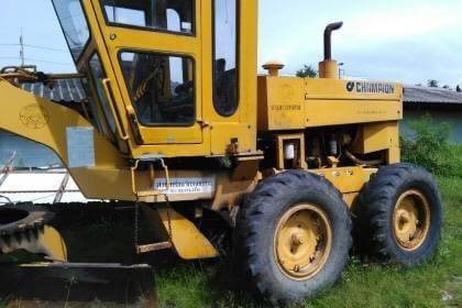 ขาย 565,000 บาท รถเกรด CHAMPION 720A เอวอ่อน เครื่องดี  ระบบไฮโดรลิกพร้อมทำงาน เอกสารเล่มทะเบียน  รถอยู่ กทม โทร&amp;ไอดีไลน์ 0610710295