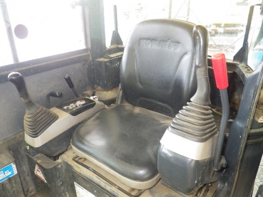 Komatsu PC30MR-2 เก่าญี่ปุ่น แทรคเหล็กหุ้มก้อนยาง หัวเก๋งยกได้