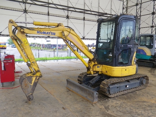 Komatsu PC30MR-2 เก่าญี่ปุ่น แทรคเหล็กหุ้มก้อนยาง หัวเก๋งยกได้