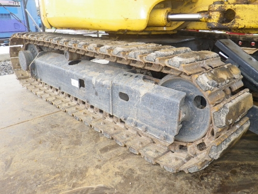 Komatsu PC30MR-2 เก่าญี่ปุ่น แทรคเหล็กหุ้มก้อนยาง หัวเก๋งยกได้