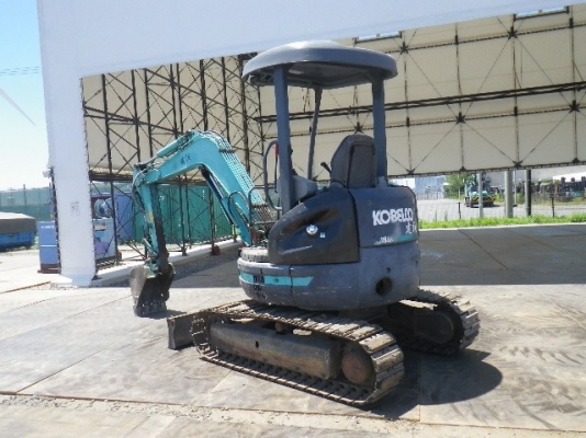 รถขุด KOBELCO SK30SR-3 รุ่นใหม่ แทรคเหล็กหุ้มก้อนยาง มีไลน์หัวกระแทก