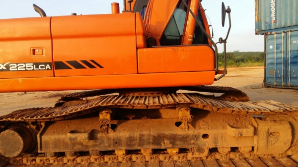 ขายด่วน!! DOOSAN DX225LCA ไมล์ชม.10,900 บูมยาว 18 ม.(ให้บูมยาว+สั้น) สภาพสวยค่ะ