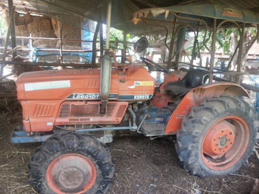 ขายตามสภาพ รถไถคูโบต้า26แรงมีโฟวิน มีผาลหลัง