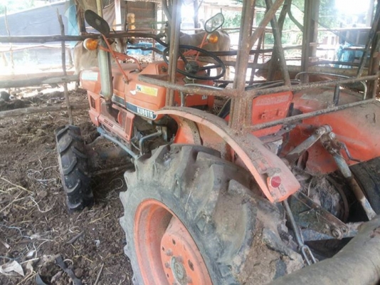 ขายตามสภาพ รถไถคูโบต้า26แรงมีโฟวิน มีผาลหลัง