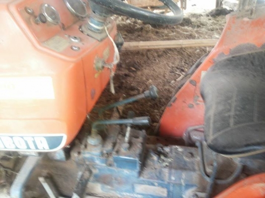 ขายตามสภาพ รถไถคูโบต้า26แรงมีโฟวิน มีผาลหลัง