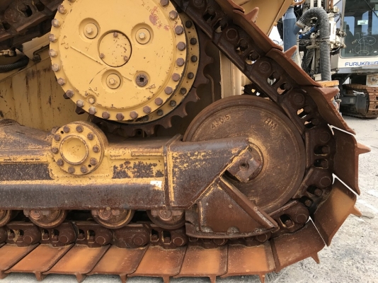 CAT D6M-XL สภาพสวยจัด นำเข้าจากญี่ปุ่น ไม่เคยใช้งานในไทย