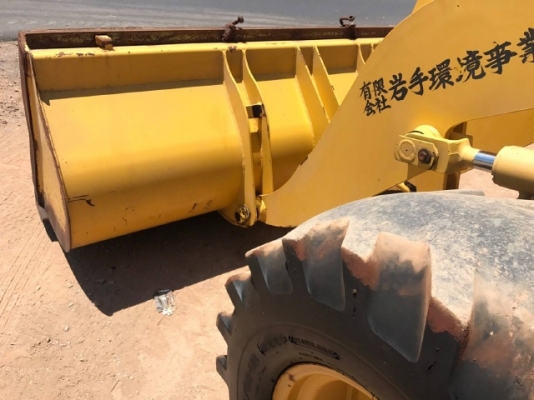 ขายรถตักล้อยาง KOMATSU WA80-3 รถนอกนำเข้าจากญี่ปุ่น สภาพสวยพร้อมใช้ มีVDOการทำงานครับ ขายรถตักล้อยาง KOMATSU WA80-3 รถนอกนำเข้าจากญี่ปุ่น สภาพสวยพร้อมใช้ มีVDOการทำงานครับ