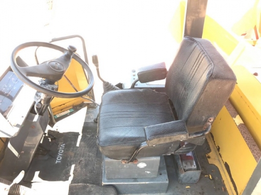 ขายรถตักล้อยาง KOMATSU WA80-3 รถนอกนำเข้าจากญี่ปุ่น สภาพสวยพร้อมใช้ มีVDOการทำงานครับ ขายรถตักล้อยาง KOMATSU WA80-3 รถนอกนำเข้าจากญี่ปุ่น สภาพสวยพร้อมใช้ มีVDOการทำงานครับ