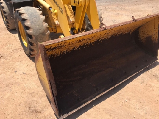 ขายรถตักล้อยาง KOMATSU WA80-3 รถนอกนำเข้าจากญี่ปุ่น สภาพสวยพร้อมใช้ มีVDOการทำงานครับ ขายรถตักล้อยาง KOMATSU WA80-3 รถนอกนำเข้าจากญี่ปุ่น สภาพสวยพร้อมใช้ มีVDOการทำงานครับ