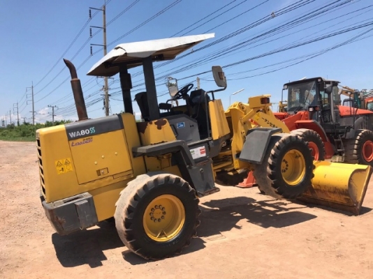 ขายรถตักล้อยาง KOMATSU WA80-3 รถนอกนำเข้าจากญี่ปุ่น สภาพสวยพร้อมใช้ มีVDOการทำงานครับ ขายรถตักล้อยาง KOMATSU WA80-3 รถนอกนำเข้าจากญี่ปุ่น สภาพสวยพร้อมใช้ มีVDOการทำงานครับ