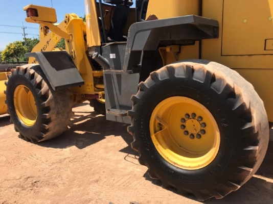 ขายรถตักล้อยาง KOMATSU WA80-3 รถนอกนำเข้าจากญี่ปุ่น สภาพสวยพร้อมใช้ มีVDOการทำงานครับ ขายรถตักล้อยาง KOMATSU WA80-3 รถนอกนำเข้าจากญี่ปุ่น สภาพสวยพร้อมใช้ มีVDOการทำงานครับ