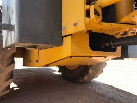 ขายรถตักล้อยาง KOMATSU WA80-3 รถนอกนำเข้าจากญี่ปุ่น สภาพสวยพร้อมใช้ มีVDOการทำงานครับ ขายรถตักล้อยาง KOMATSU WA80-3 รถนอกนำเข้าจากญี่ปุ่น สภาพสวยพร้อมใช้ มีVDOการทำงานครับ