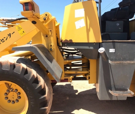 ขายรถตักล้อยาง KOMATSU WA80-3 รถนอกนำเข้าจากญี่ปุ่น สภาพสวยพร้อมใช้ มีVDOการทำงานครับ ขายรถตักล้อยาง KOMATSU WA80-3 รถนอกนำเข้าจากญี่ปุ่น สภาพสวยพร้อมใช้ มีVDOการทำงานครับ