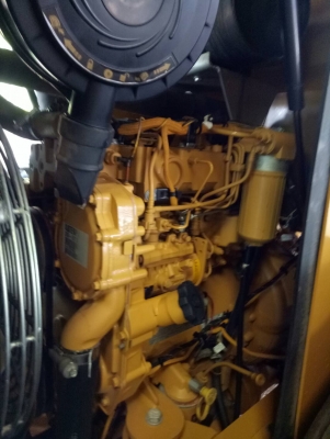 ขาย รถบด CAT  - CS533E.  ,  ( รถทำงาน 8xx ชม. )   ,  ( ** รถสวยๆ )        สนใจติดต่อ    081 - 6079515