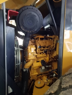 ขาย รถบด CAT  - CS533E.  ,  ( รถทำงาน 8xx ชม. )   ,  ( ** รถสวยๆ )        สนใจติดต่อ    081 - 6079515