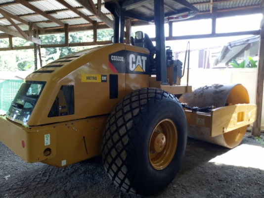 ขาย รถบด CAT  - CS533E.  ,  ( รถทำงาน 8xx ชม. )   ,  ( ** รถสวยๆ )        สนใจติดต่อ    081 - 6079515