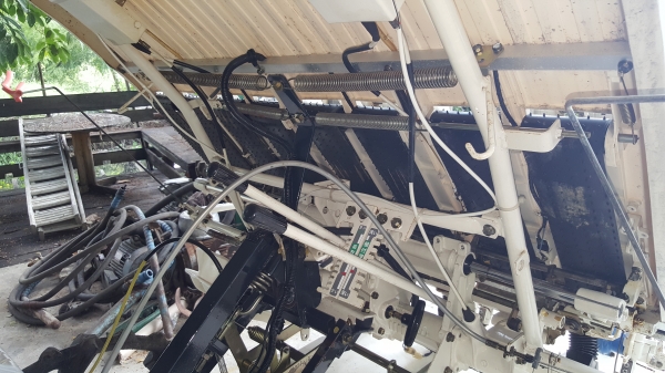 รถดำนา 4 แถว พร้อมตัวหยดปุ๋ย สวยๆๆพร้อมใช้งาน รหัสสินค้า C2 - 9