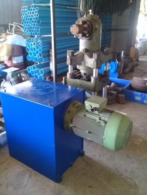 แท่นอัดพร้อมชุดปั้มไฮโดรลิค 15แรง3เฟส