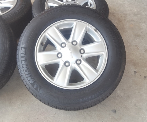 ขายล้อISUZU All New16 ยาง215/65/16 ปี 1315  4 ล้อ