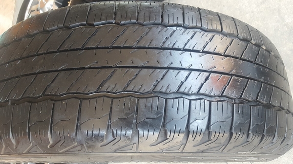 ขายล้อISUZU Hi Lender 16 ยาง215/65/16 ปี 16 4 ล้อ