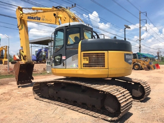 ขายรถแบคโฮ KOMATSU PC228US-3N0 (เทียบเท่ารุ่น 7) รถนอกนำเข้าจากญี่ปุ่น สภาพสวยพร้อมใช้ มีVDOการทำงานครับ