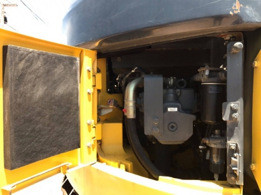 ขายรถแบคโฮ KOMATSU PC228US-3N0 (เทียบเท่ารุ่น 7) รถนอกนำเข้าจากญี่ปุ่น สภาพสวยพร้อมใช้ มีVDOการทำงานครับ