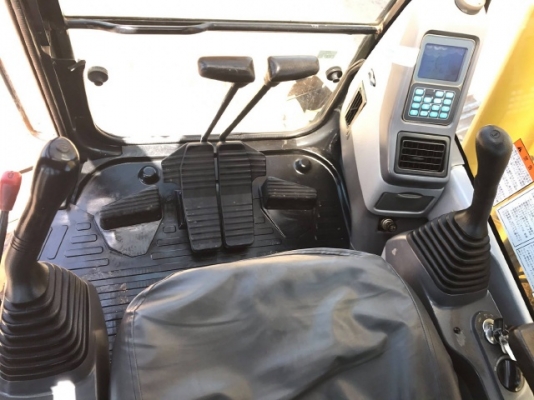 ขายรถแบคโฮ KOMATSU PC228US-3N0 (เทียบเท่ารุ่น 7) รถนอกนำเข้าจากญี่ปุ่น สภาพสวยพร้อมใช้ มีVDOการทำงานครับ