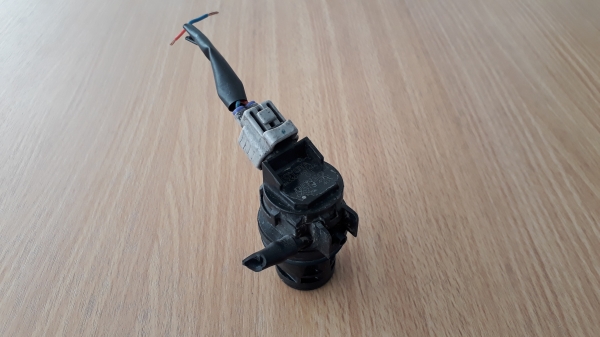 มอเตอร์ฉีดน้ำ ล้างกระจก Toyota Camry Toyota Corolla มอเตอร์ฉีดน้ำ ล้างกระจก Toyota Camry Toyota Corolla