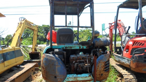 komatsu PC35R ราคา120,000 เท่านั้น