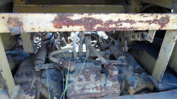 ขาย แทรกเตอร์ตีนตะขาบ D20 ราคา 64,000