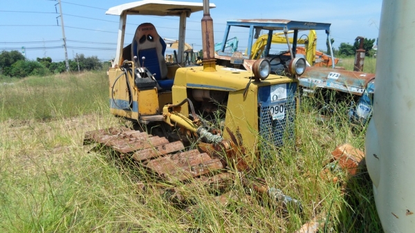 ขาย แทรกเตอร์ตีนตะขาบ D20 ราคา 64,000