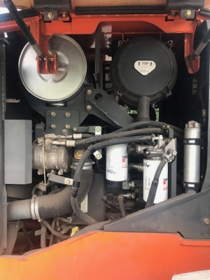 รถตักล้อยาง HITACHI สนใจติดต่อ 062-709-1747