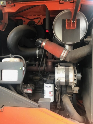 รถตักล้อยาง HITACHI สนใจติดต่อ 062-709-1747