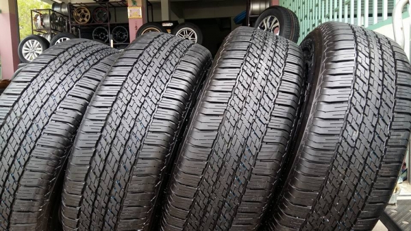 ขายล้อแม็กป้ายแดง pajero 18" พร้อมยางปี17 สนใจติดต่อร้าน ก.เจริญการยางครับ 081-3747940 ขายล้อแม็กป้ายแดง pajero 18" พร้อมยางปี17 สนใจติดต่อร้าน ก.เจริญการยางครับ 081-3747940