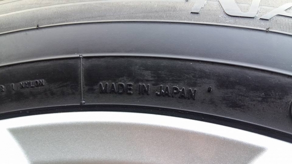 ขายล้อแม็ก mazda3 16"&times;6.5"  พร้อมยางปี16 สนใจติดต่อร้าน ก.เจริญการยางครับ 081-3747940