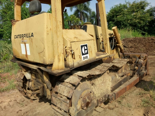 แทรกเตอร์CAT D4E ใช้งานปกติครับ
