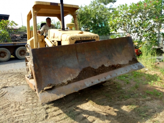 แทรกเตอร์CAT D4E ใช้งานปกติครับ