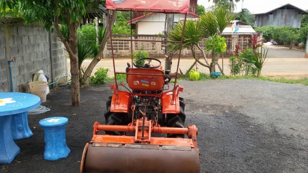 รถไถ่นั้งขับB5001 สองเพลา พร้อมโรตารี่ สภาพพร้อมใช้ รถไถ่นั้งขับB5001 สองเพลา พร้อมโรตารี่ สภาพพร้อมใช้