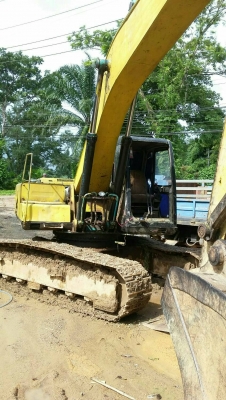 ขายรถขุด SK200-3///...รถดีสีอ่อนไป เครื่องดี ปั้มดี ขายไม่แพง