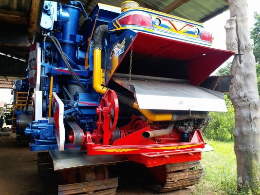 ขายรถเกี่ยวข้าว เดี่ยวทรนงปี55 เครื่องJO8C260โบว์ช่วงล่าง12ปั๊ม23เช็คพร้อมลงงาน