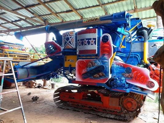 ขายรถเกี่ยวข้าว เดี่ยวทรนงปี55 เครื่องJO8C260โบว์ช่วงล่าง12ปั๊ม23เช็คพร้อมลงงาน