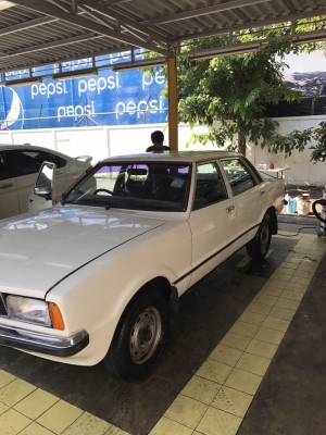 FORD   CORTINA