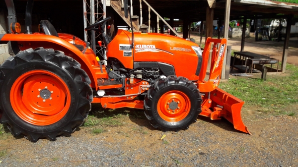 ขายรถไถคูโบต้าL3608SPดันหน้า+ผานพรวน225ตราช้าง